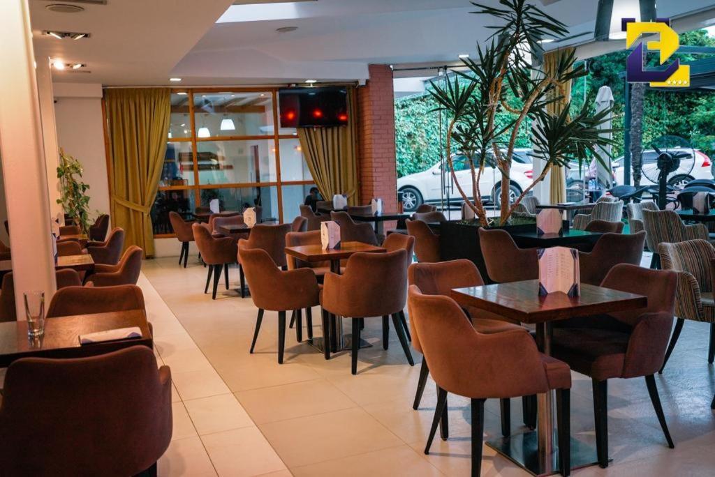 Hotel Bermon تيرانا المظهر الخارجي الصورة