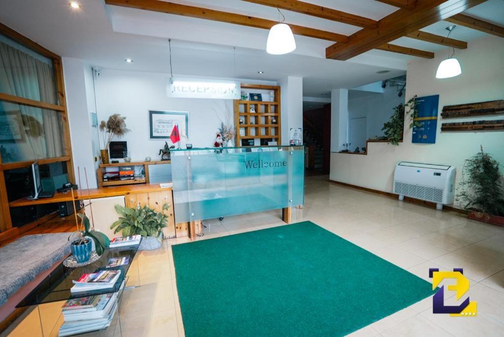 Hotel Bermon تيرانا المظهر الخارجي الصورة