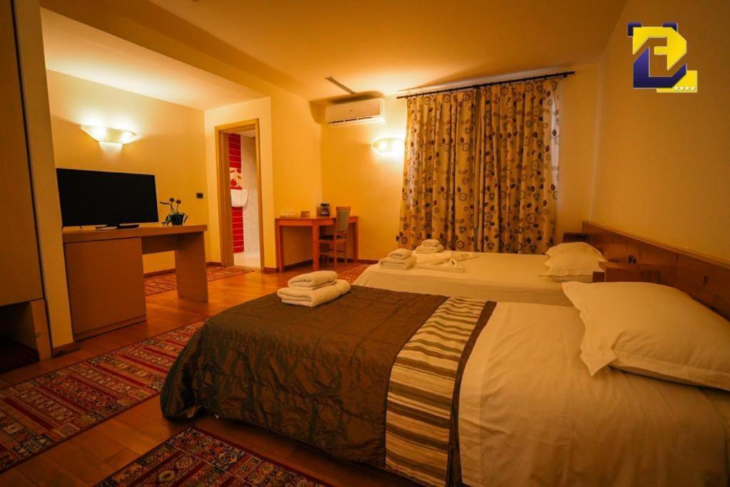 Hotel Bermon تيرانا المظهر الخارجي الصورة